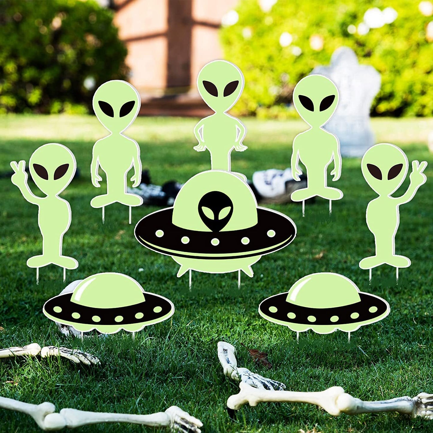 8Pcs Halloween Glow in the Dark Alien UFO Yard Sign