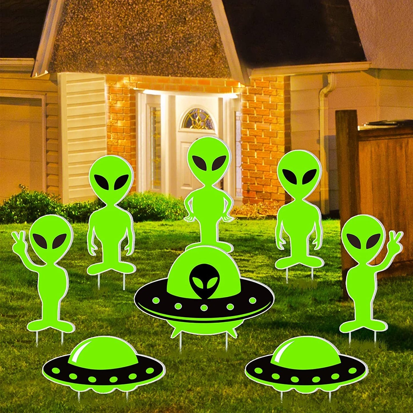 8Pcs Halloween Glow in the Dark Alien UFO Yard Sign