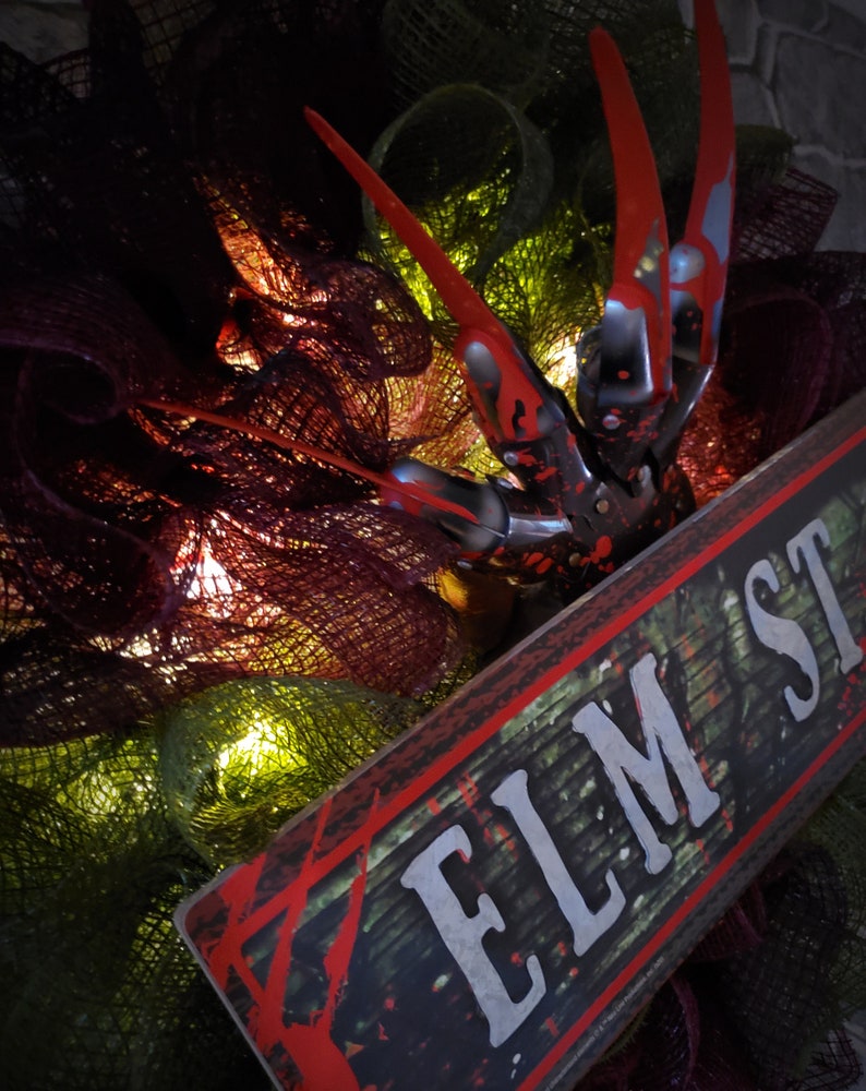 Freddy krueger wreath,Halloween wreath,horror movie decor,halloween wreath for front door,nightmare on elm street,Freddy wreath