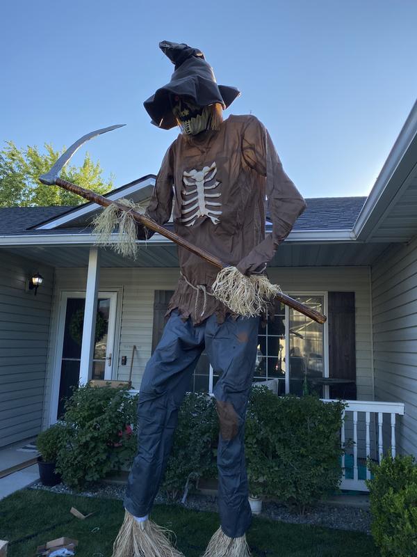 12-ft Lighted Animatronic Scarecrow