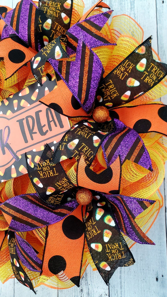 Candy corn wreath, ghost wreath, candy corn halloween wreath, halloween wreath, ghost wreath,halloween wreath for front door,halloween decor