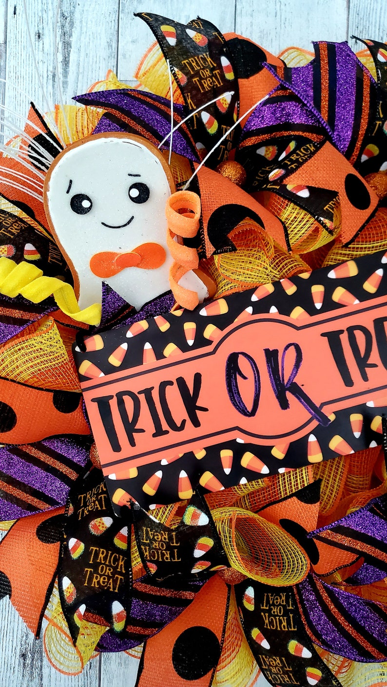 Candy corn wreath, ghost wreath, candy corn halloween wreath, halloween wreath, ghost wreath,halloween wreath for front door,halloween decor