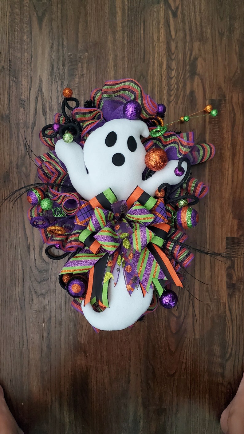 Ghost wreath, ghost swag, Halloween wreath, halloween wreath for front door, halloween ghost wreath,ghost decor,halloween swag