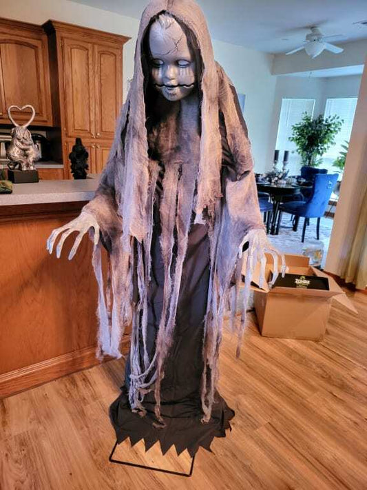 5 Ft Creepy Rising Doll Model