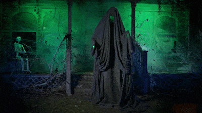 Caped zombie Animatronic