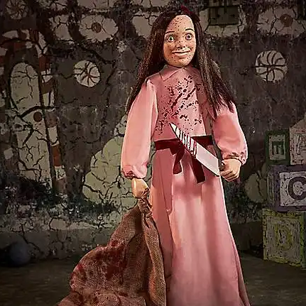 The girl with the cloth bag Animatronic