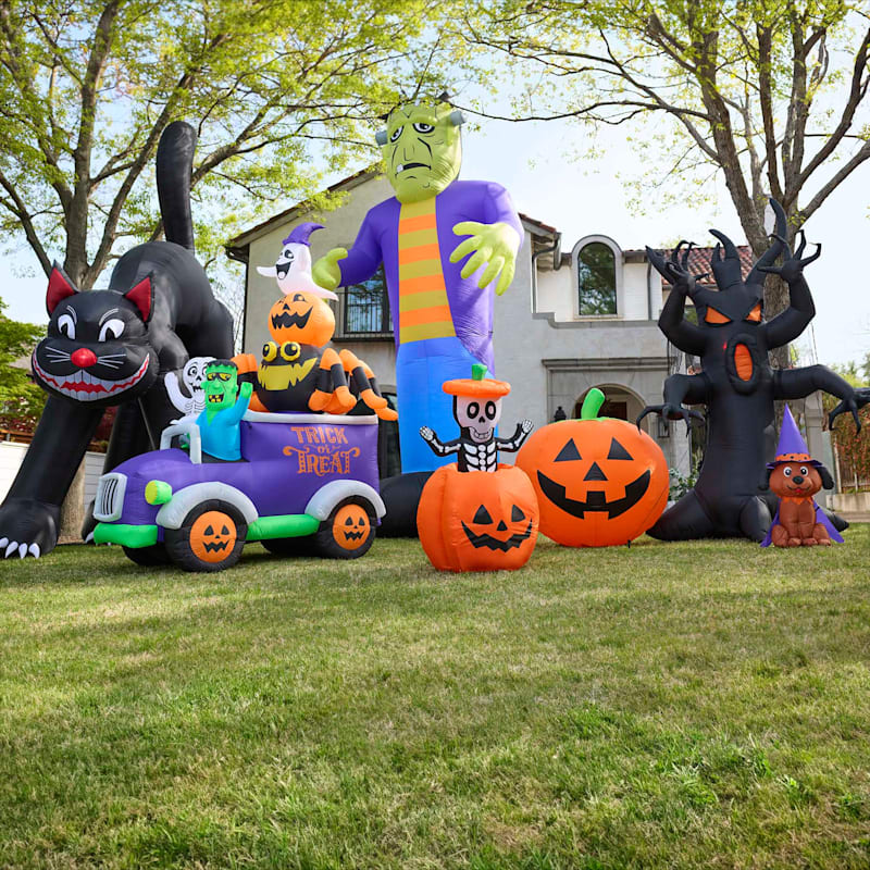 (HI37) Colossal Frank Monster, 20'