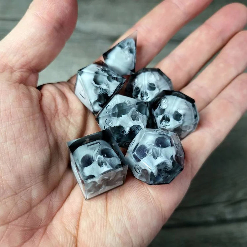 The Icebound Skull Dice Set